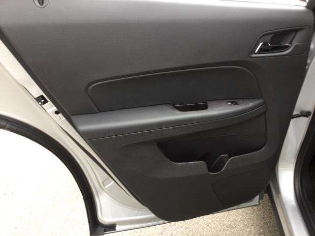 2017 Chevrolet Equinox FWD 4dr LT W/1lt